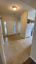 24386 Tanglewood Rd in St. Robert, MO - Foto de edificio - Building Photo