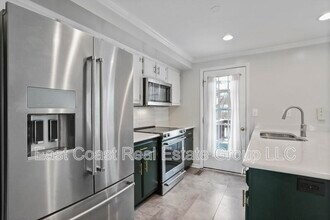 8033 Hollow Reed Ct in Frederick, MD - Building Photo - Building Photo