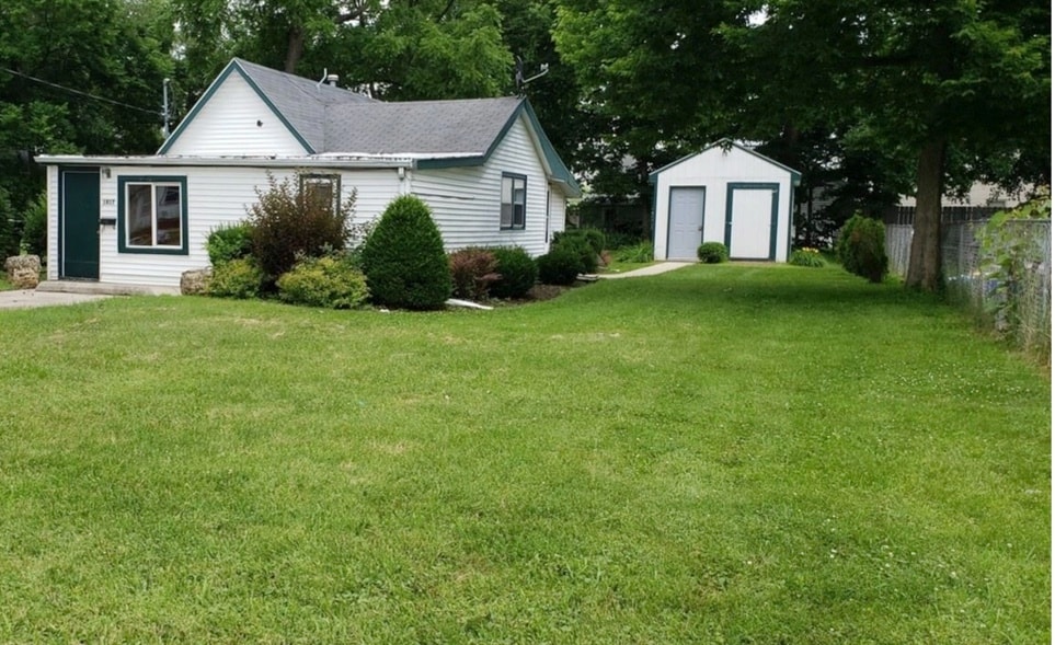 1817 Wisconsin Ave in Beloit, WI - Building Photo