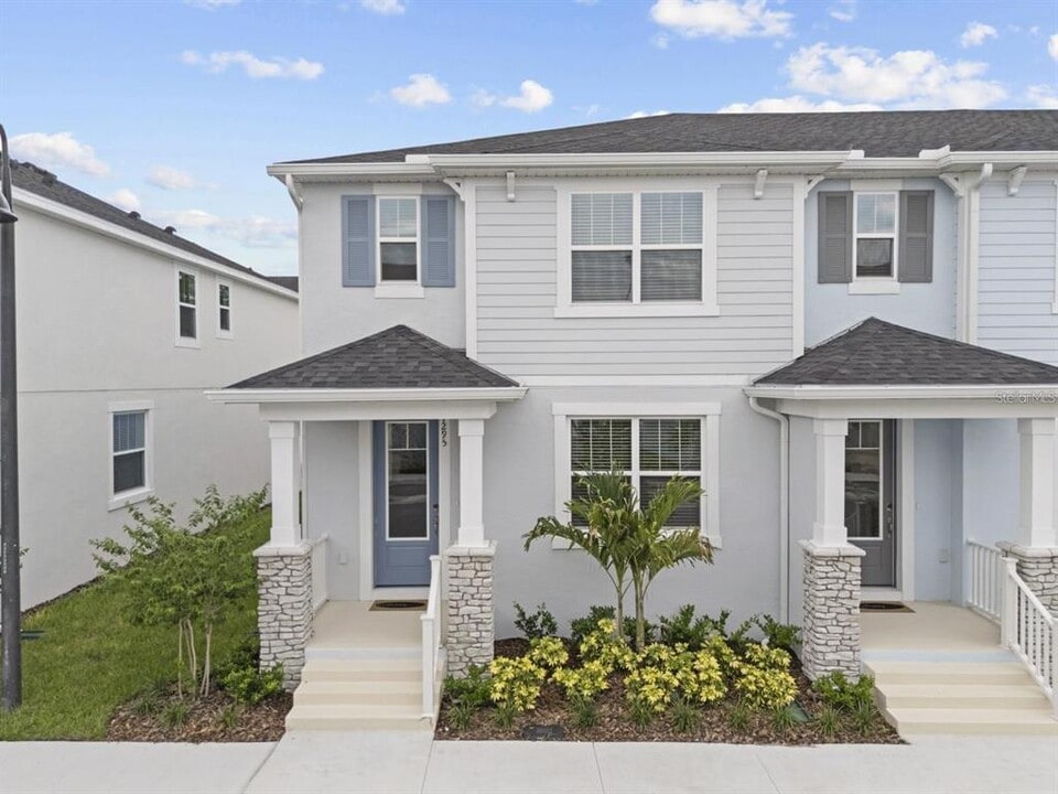1295 Tarflower Dr in Winter Springs, FL - Building Photo
