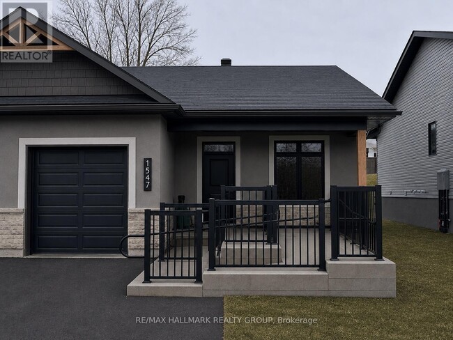 property at 1547 Flanders Rd