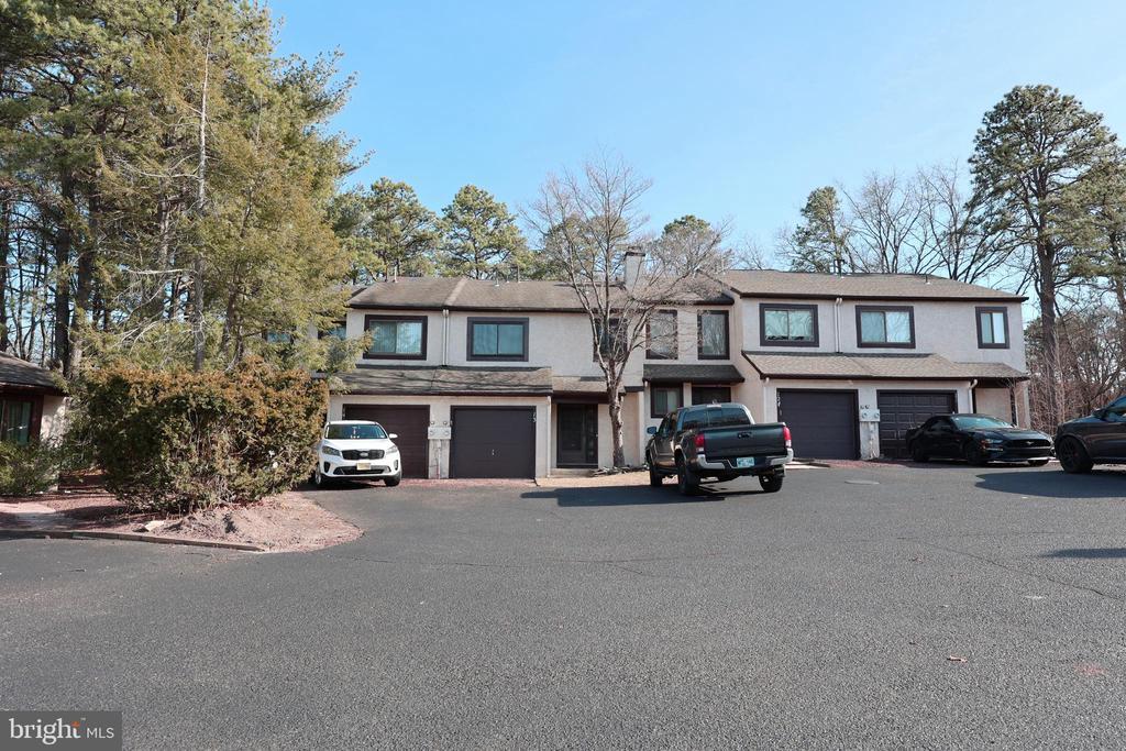 13 5 Crown Royal Cir in Evesham, NJ - Building Photo
