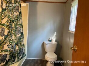 204 Acorn Ln in Greenwood, SC - Building Photo - Building Photo