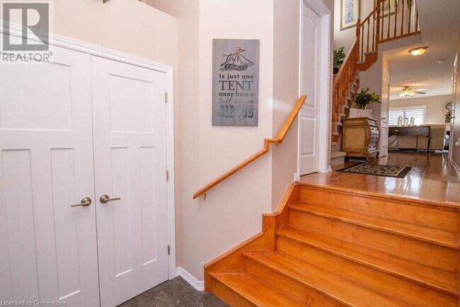 66 Whitefish Crescent in Hamilton, ON - Building Photo - Building Photo
