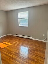 30 Worthen St in Chelmsford, MA - Building Photo - Building Photo