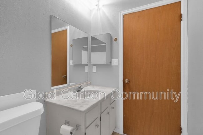 2697 Baseline Rd in Grand Island, NY - Building Photo - Building Photo