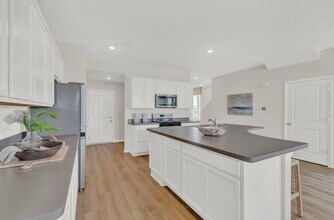 2256 Horseshoe Cir in Naperville, IL - Building Photo - Building Photo