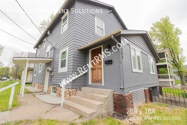 property at 1305 SW Clay St