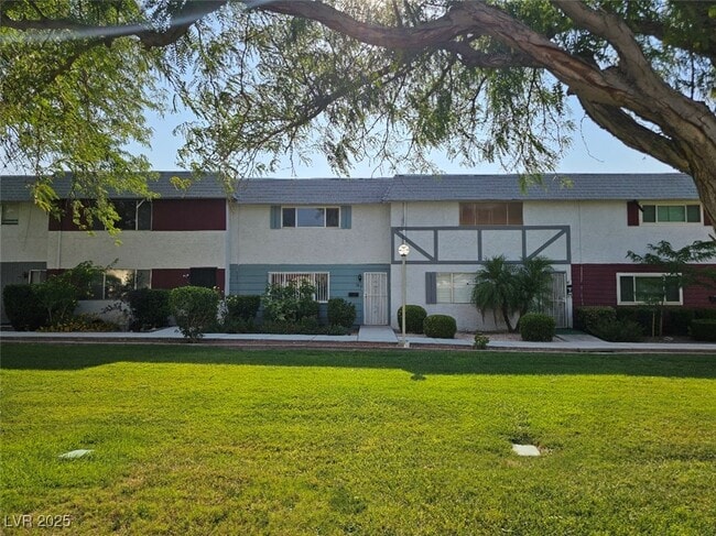 property at 223 Greenbriar Townhouse Way