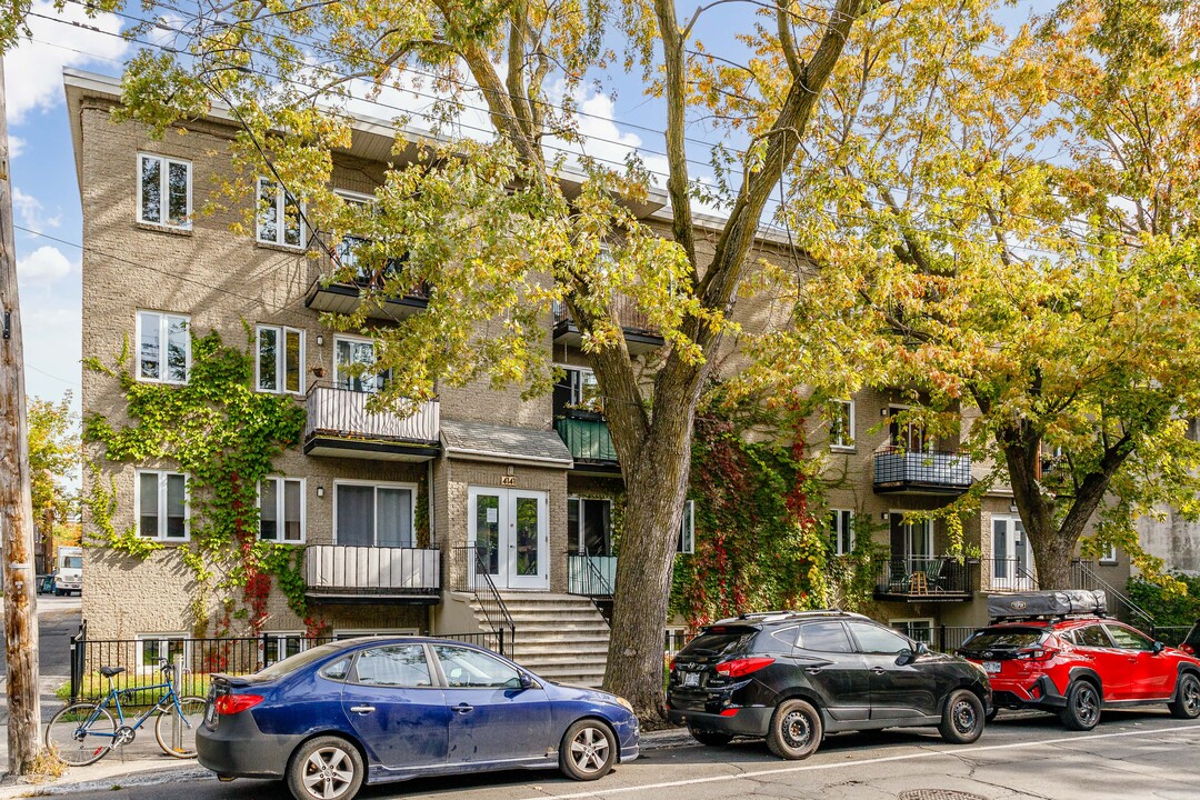 4131-4141 De Mentana Rue in Montréal, QC - Building Photo