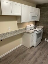 315 East St, Unit Unit# 1 in Ludlow, MA - Building Photo - Building Photo
