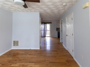 835 Sandy Ln in Warwick, RI - Building Photo - Building Photo