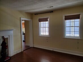 19 Hampden Ct, Unit B in Charleston, SC - Building Photo - Building Photo