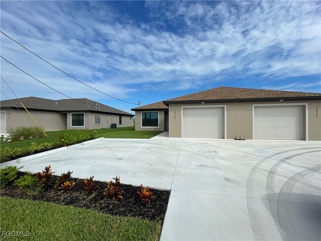 property at 1423 Gleason Pkwy