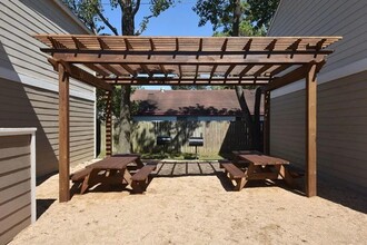 15100 Golden Eagle Dr in Humble, TX - Building Photo - Building Photo
