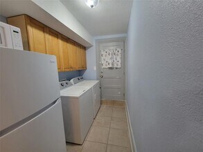 717 Church St, Unit Down in Galveston, TX - Building Photo - Building Photo