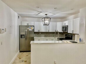 5357 Buckhead Cir, Unit 1030 in Boca Raton, FL - Building Photo - Building Photo