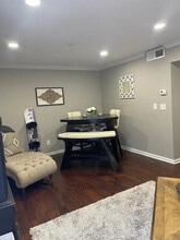 Room in Townhome on Cardigan Cir in Atlanta, GA - Building Photo - Building Photo