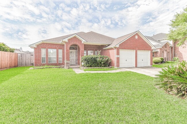 property at 13735 Branford Greens Dr