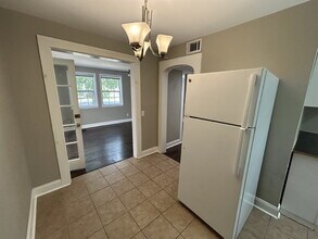 548 E Orange St in Jesup, GA - Building Photo - Building Photo