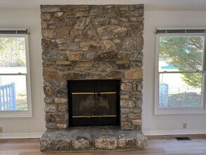 11 Llama Vista Ct in Black Mountain, NC - Foto de edificio - Building Photo