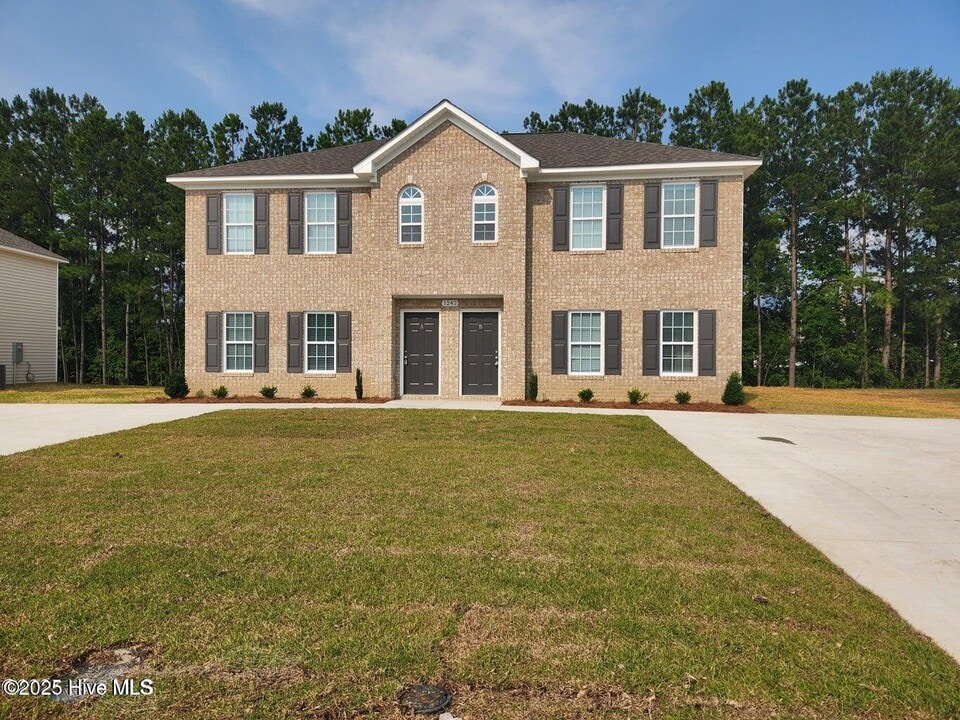 1234 Masters Ln in Greenville, NC - Building Photo