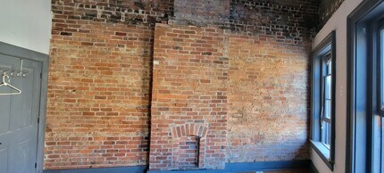 207 W McMicken Ave, Unit 2 in Cincinnati, OH - Foto de edificio - Building Photo