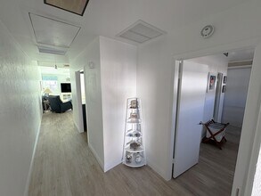 907 Gibbs Rd in Venice, FL - Building Photo - Building Photo