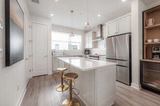 337 15th St N in St. Petersburg, FL - Building Photo - Building Photo