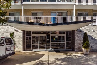 Potomac Plaza Terraces in Washington, DC - Building Photo - Building Photo