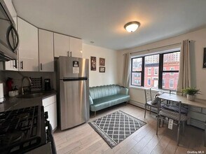 412 Kosciuszko St-Unit -3 in Brooklyn, NY - Building Photo - Building Photo