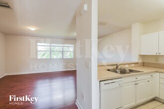 1490 NE 33rd Rd in Homestead, FL - Foto de edificio - Building Photo