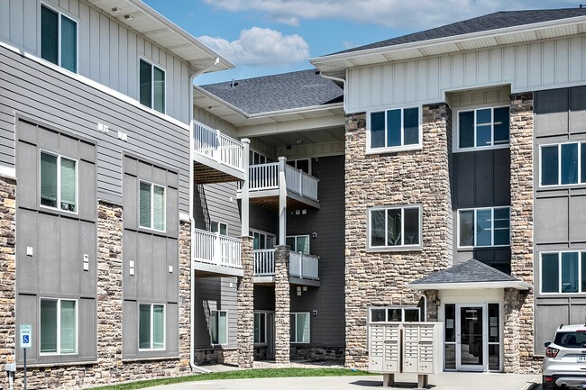 Tamarin Ridge in Lincoln, NE - Foto de edificio - Building Photo