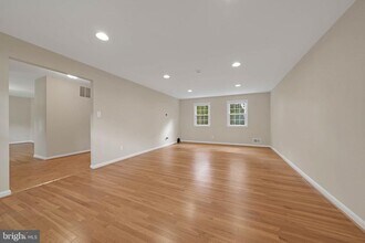 8211 Orville St in Alexandria, VA - Building Photo - Building Photo