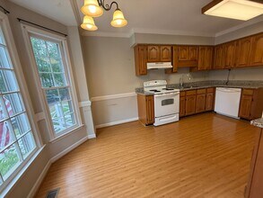 6705 Queen Annes Dr in Raleigh, NC - Building Photo - Building Photo