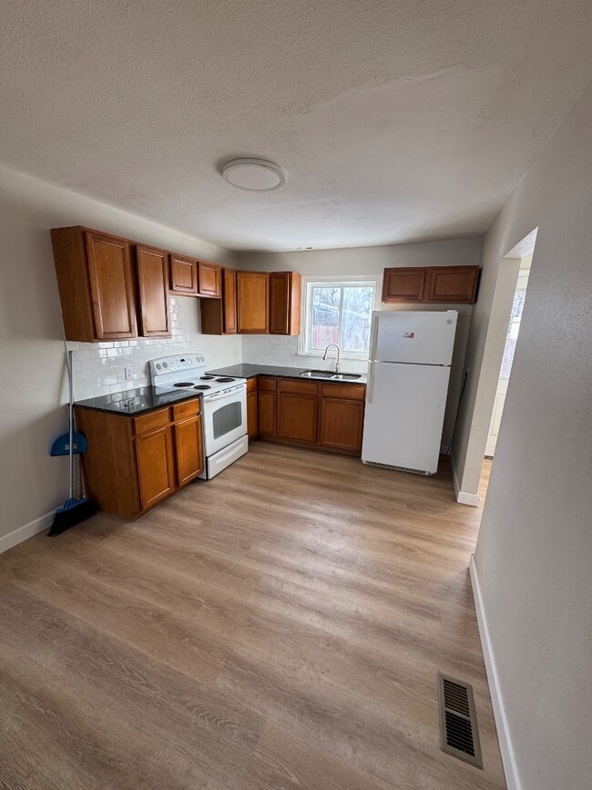 property at 1141 14th St