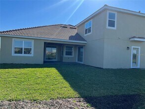 8855 Fallen Oak Dr in Davenport, FL - Building Photo - Building Photo