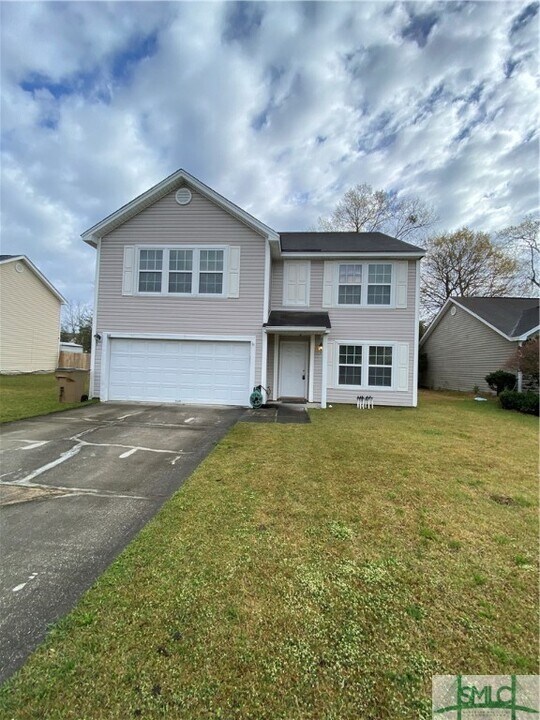 24 Willow Lakes Dr in Savannah, GA - Building Photo