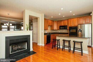 1012 Havencrest St in Rockville, MD - Building Photo