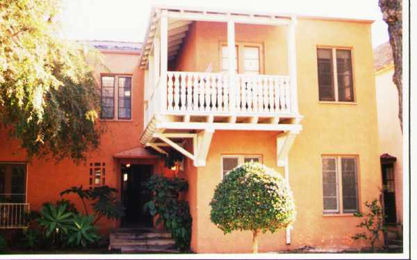 148 S Elm Dr in Beverly Hills, CA - Building Photo - Building Photo