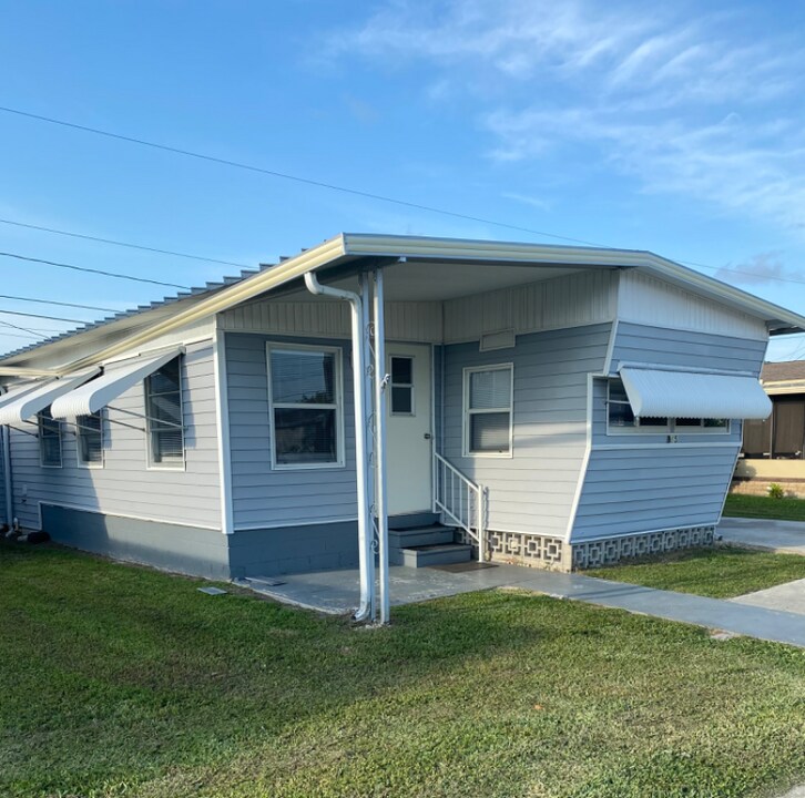 915 49th Ave Terrace W in Bradenton, FL - Building Photo