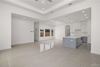 614 Sonny Dr in San Juan, TX - Foto de edificio - Building Photo