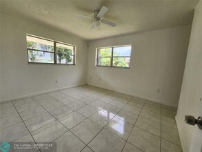 6504 Moseley St in Hollywood, FL - Building Photo - Building Photo