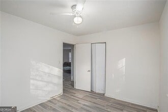 5253 Brookdale Dr in Forest Park, GA - Building Photo - Building Photo