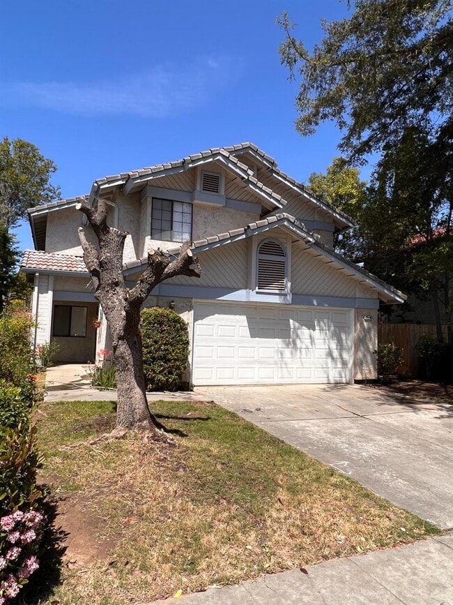 property at 479 E Alluvial Ave