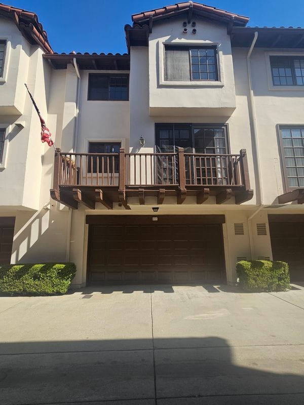 501 E Bougainvillea Ln in Glendora, CA - Foto de edificio - Building Photo
