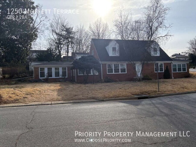 property at 1250 Moffett Terrace