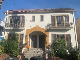 410 N Orange Grove Ave, Unit 410 in Los Angeles, CA - Building Photo