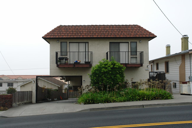 629 S Miller Ave in South San Francisco, CA - Building Photo - Building Photo