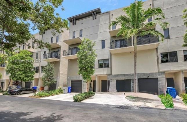 property at 164 SE 4th Terrace